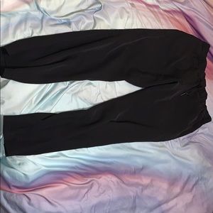 Lululemon on the fly pants full length sraight leg